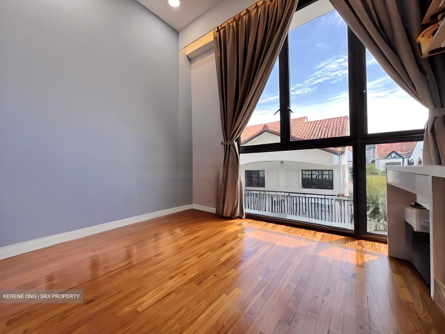 Sunrise Avenue (D28), Terrace #453273771